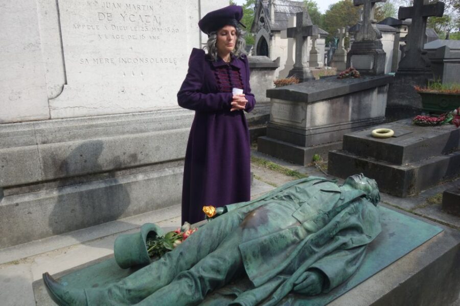 Paris: Père Lachaise Cemetery Guided by the Great Sibylle