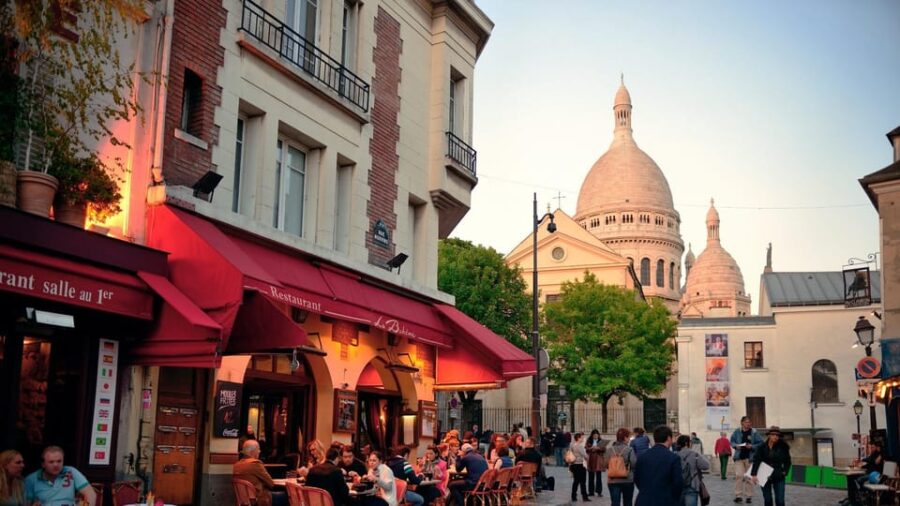 Paris: Small Group Montmartre Tour & Sacre Coeur
