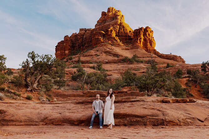 Photoshoot Among Sedonas Red Rocks - What to Expect During the Session