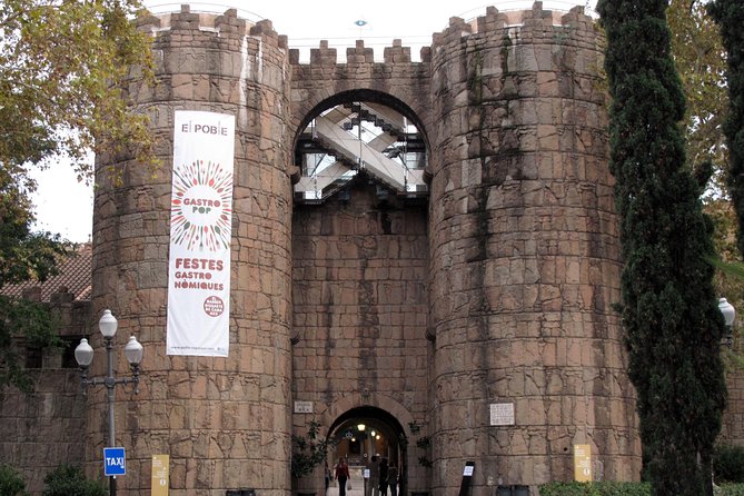Poble Espanyol Private Tour in Barcelona With Pick up and Drop off