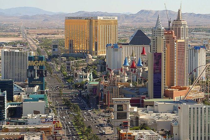 Private 3-Hour Walking Tour of the Las Vegas Strip With Licensed Tour Guide - Tour Overview
