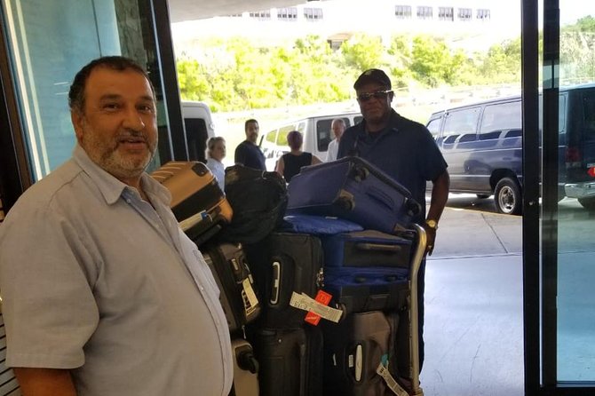 Private Airport Round Trip Transportation to Hotels in St Thomas