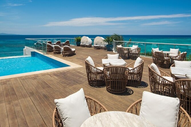 Private Airport Transfer to S Hotel Jamaica, Montego Bay