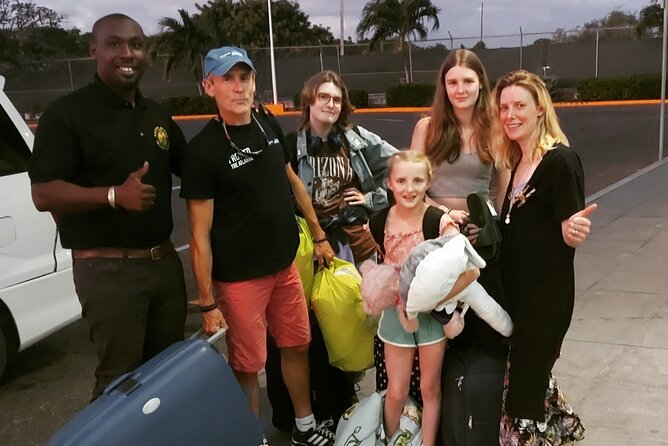 Private Airport Transfers to Antigua and Barbuda