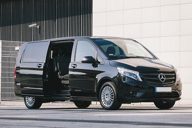 Private Arrival Transfer From Montego Bay Airport to Ocho Rios