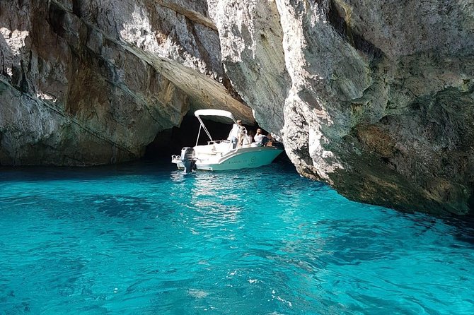 Private Capri Tour From Sorrento – 18ft Boat
