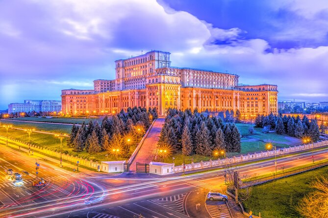 Private Car and Walking Tour in City Center Bucharest