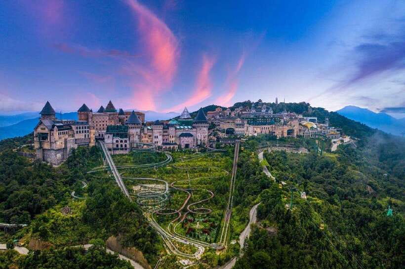 Private Car To Golden Bridge-Ba Na Hills From HoiAn/DaNang
