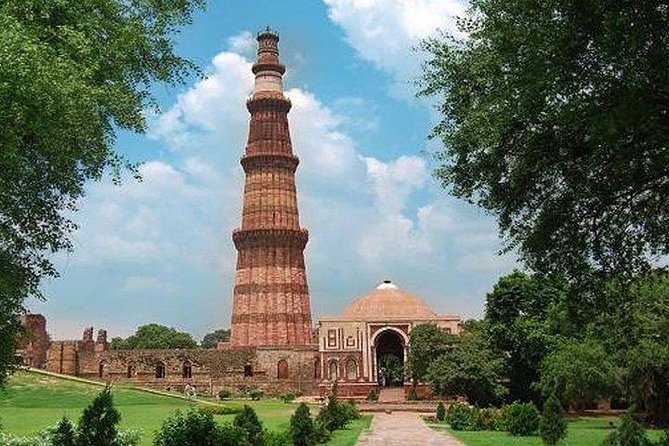 Private Departure Transfer to Airport From Hotel in Delhi by Car - Pickup Information