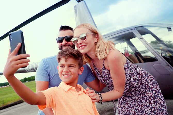 Private Helicopter Day Tour Orlando Parks (31miles or 48miles)