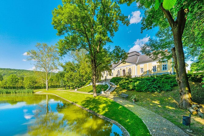 Private Luxury Palace Tour With Transport - Inclusions