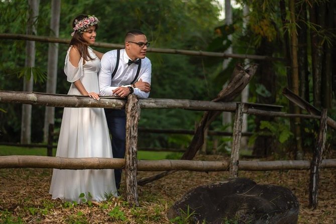 Private Photo Session With a Local Photographer in Boca Chica