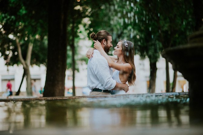 Private Photo Session With a Local Photographer in Cambridge