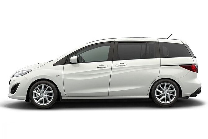 Private Roundtrip Sedan Airport Transfer to Cable Beach