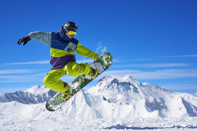 Private Ski and Snowboard Lesson in Sapporo or Otaru With a Coach