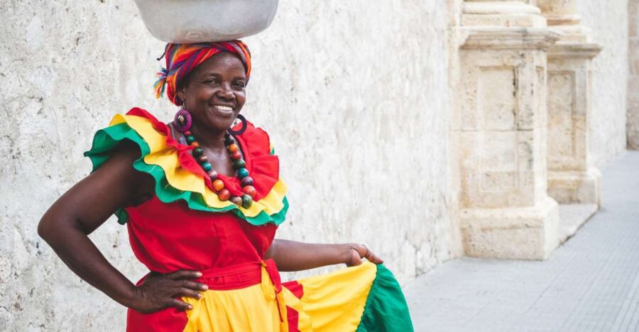 Private Street Food Tour in Walled City and Getsemani