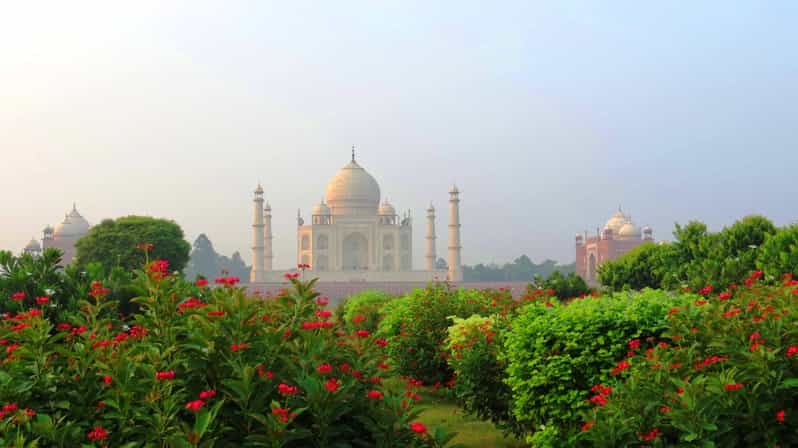 Private Sunrise Taj Mahal & Agra Fort From Jaipur by Car