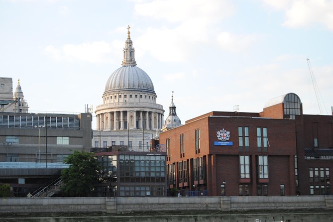 Private Tour: Chauffeur-Driven Sightseeing Tour of London