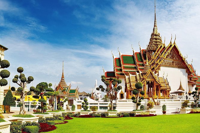 Private Tour Guide Service With Transport(Van) in Bangkok (Sha Plus)