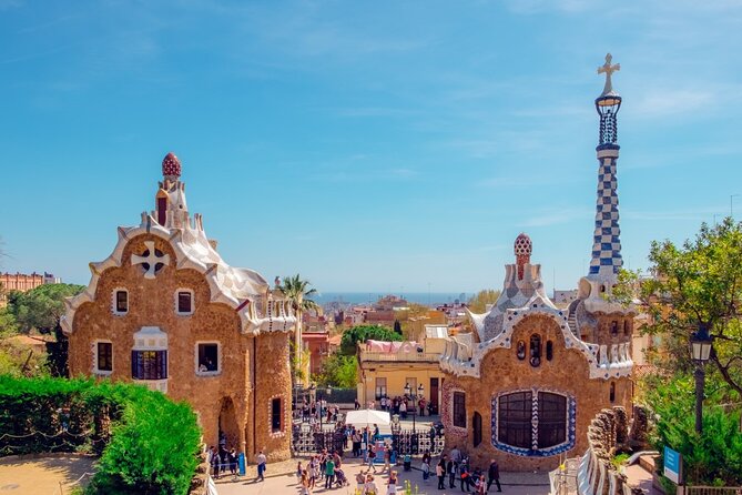 Private Tour of Offbeat Barcelona With a Local