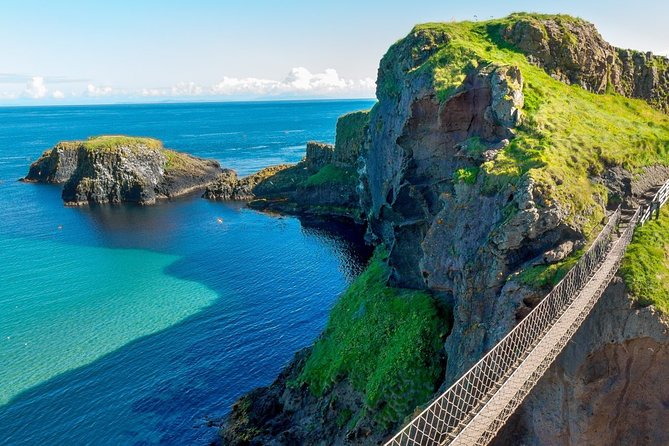 Private Transfer From Carrickfergus to Belfast Airport (Bfs)