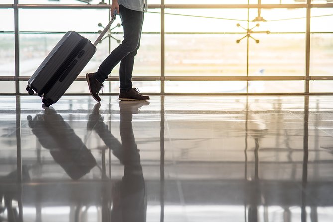 Private Transfer: Krakow to Krakow International Airport (KRK)