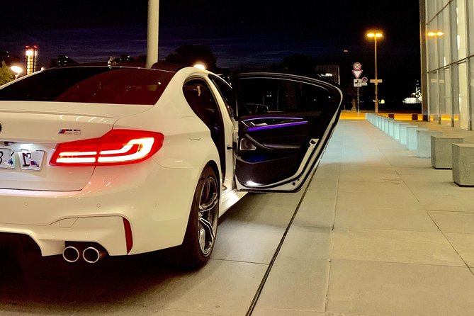 Private Transfer: Los Angeles International Airport (LAX) to Los Angeles