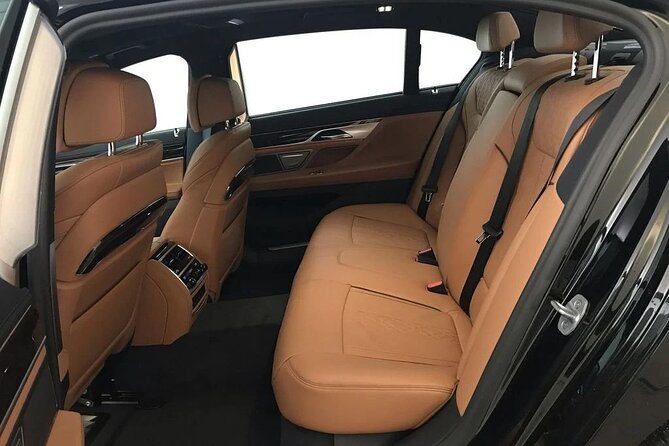 Private Transfer Orlando MCO Airport to Theme Park Hotels by Car