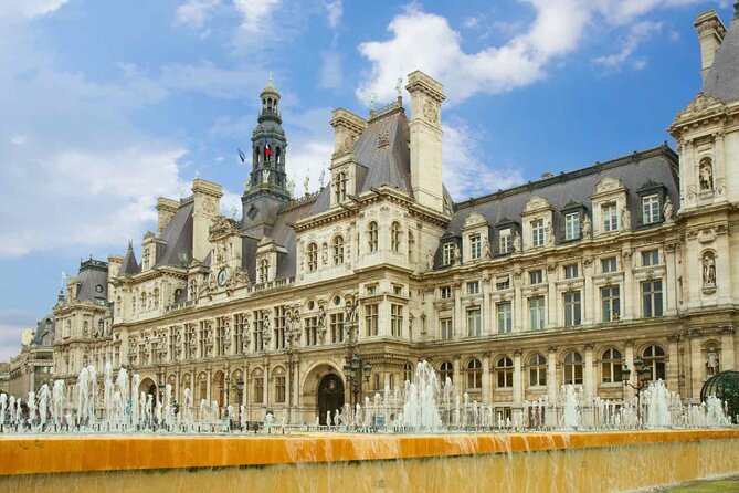 Private Transfer: Paris City to Paris Airport CDG by Luxury Van