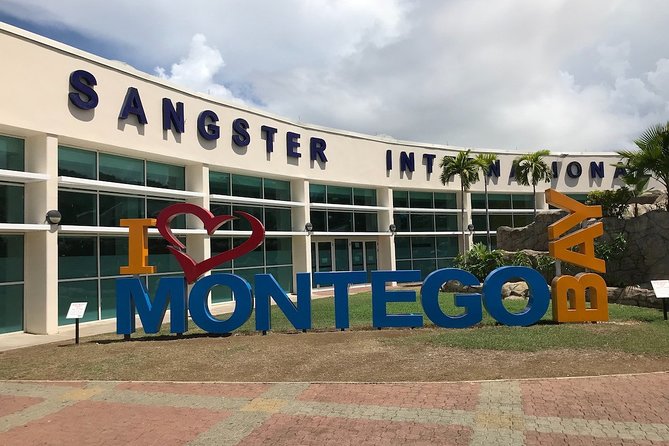 Private Transfer Sangster Airport to Ocho Rios Y Runaway Bay