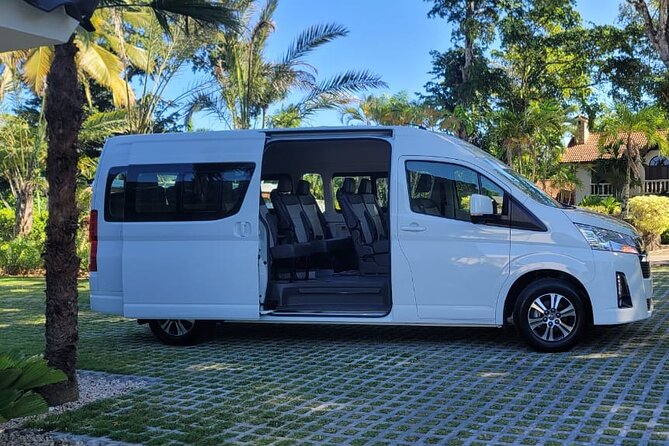 Private Transfer to and From Samaná Las Terrena Punta Cana