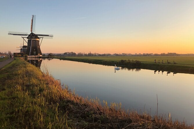 Private Transfer To/From Schiphol Airport to the Hague Area