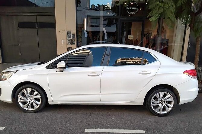 Private Transportation Between Aeroparque Jorge Newbery and Buenos Aires