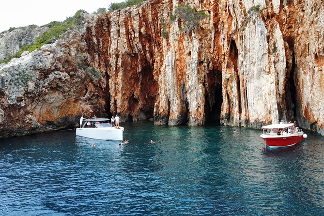 Red Rocks Hvar South and Pakleni Islands Private Speedboat Tour