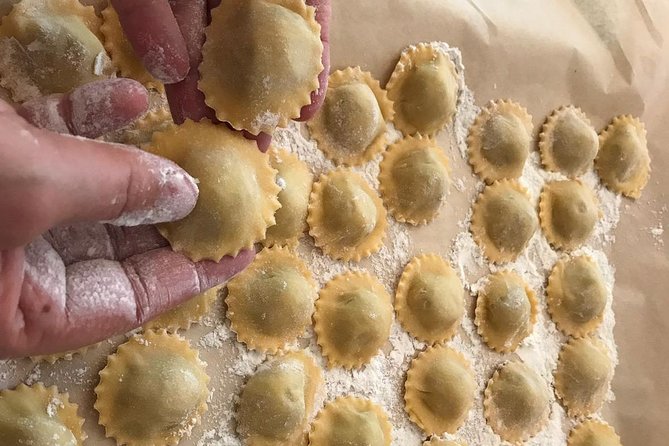 Renaissance Cooking Class at the Table With Archaeologist Chef - Dining Like Royalty