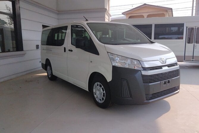Roatan: Shuttle Service & Transport