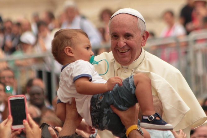 Rome: Special Popes Hearing on St.Peters Square With Ticket Delivery