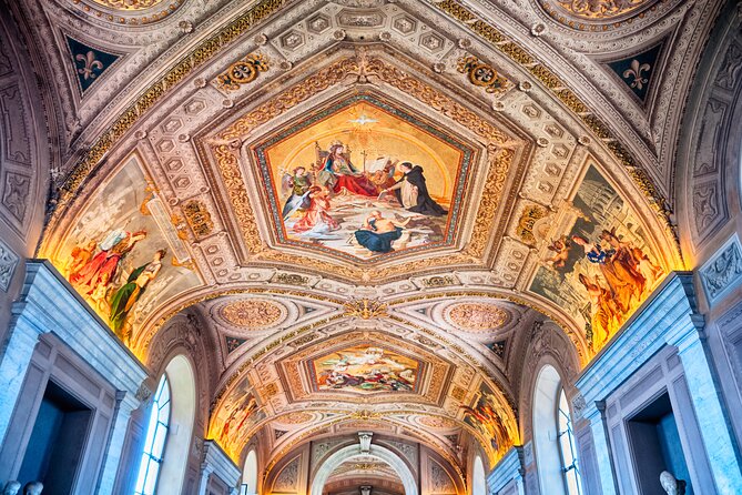 Rome: Vatican Museum and Sistine Chapel Skip the Line Guided Tour