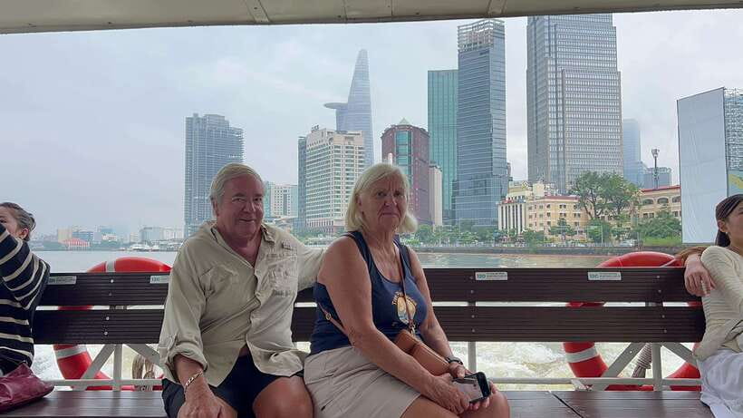 Saigon Vespa Adventure: Ho Chi Minh City Sightseeing Tour