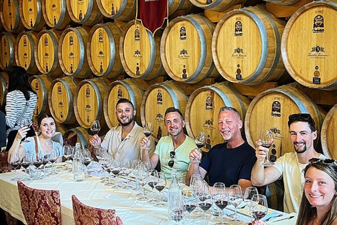 San Gimignano Wine Tour and Tuscan Appetizer for Small Group