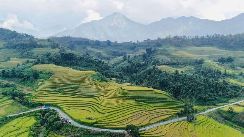 Sapa: Ta Phin Village Trek With Lunch and Bathing Experience - Tour Overview and Pricing