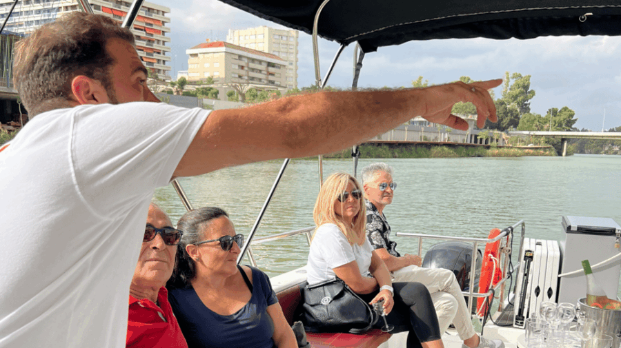 Seville: Guadalquivir River Boat Tour