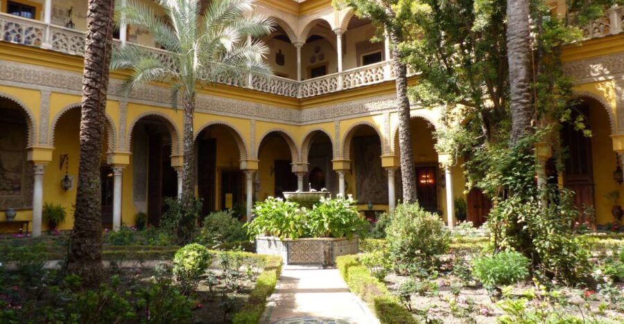 Seville: Palacio De Las Dueñas Entry Ticket and Guided Tour