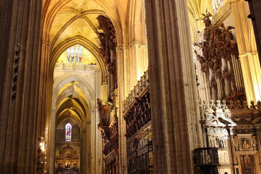 Seville: Priority Access Cathedral & Giralda Tour