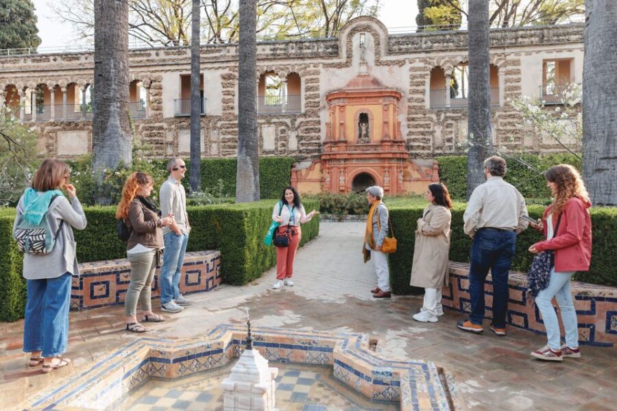 Seville: VIP Exclusive Early Access Tour of The Alcazar