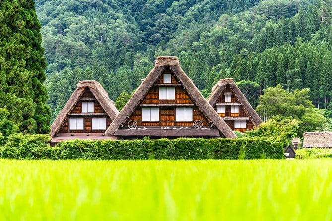 Shirakawago and Hida Takayama Day Trip From Nagoya - Exploring Hida Takayama