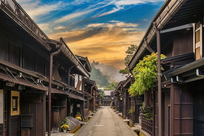 Shirakawago and Takayama 2 Days Tour From Nagoya