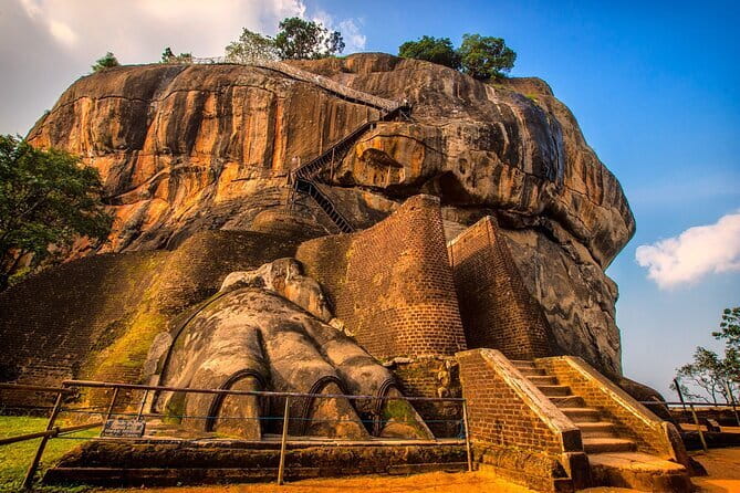 Sigiriya Lion Rock & Dambulla Tour Review