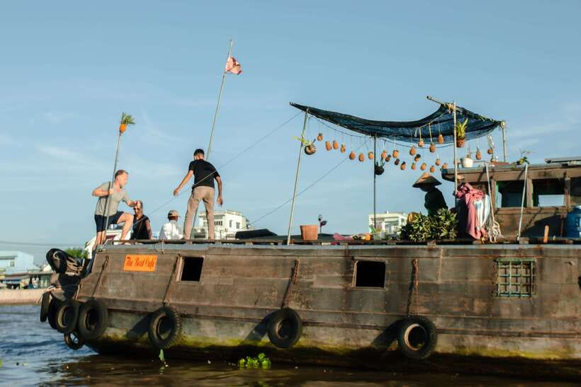 Signature Journey Through Cai Rang Floating Market & Canals