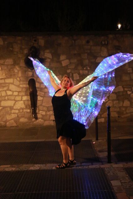 Singing Montmartre by Night With a Diva - Activity Overview and Pricing